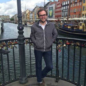 Meet your Posher, Davis